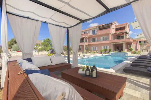 Apartment in Grebastica 7034