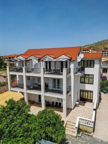 Neda Apartments