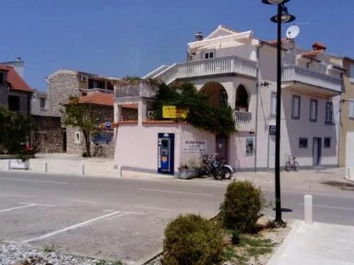 Apartments by the sea Jezera, Murter - 22632