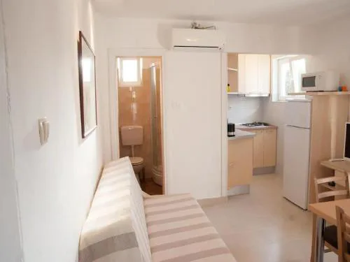Apartments Paula - One Bedroom Apartment with Terrace 1