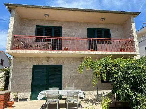 Apartments with parking space Jezera, Murter - 23480