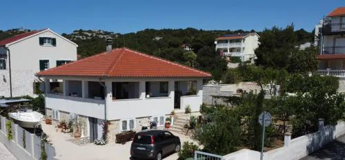 Green Garden , HOMEANDSAIL
