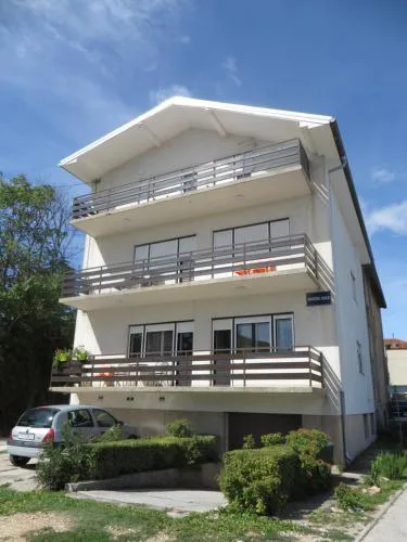 Apartment Central
