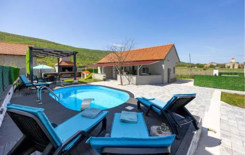 Stunning Home In Kricke