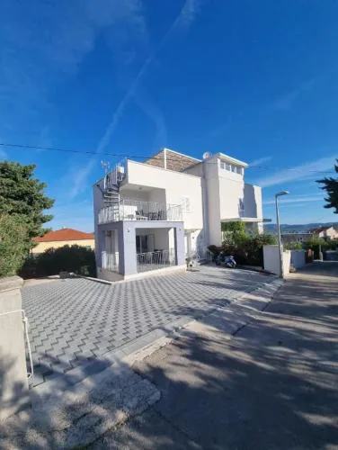 Matoc apartments