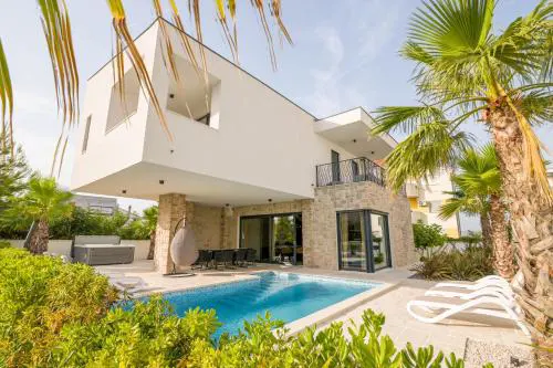 Villa FGstar