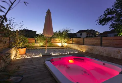 Villa Lojena Luxury studios with Jacuzzi for 2