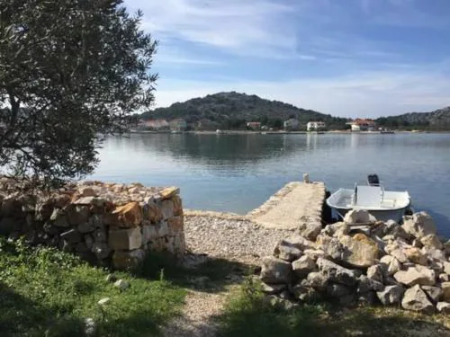Vinik Island