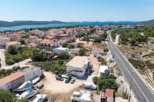 Apartments with parking space Pirovac, Sibenik - 13263
