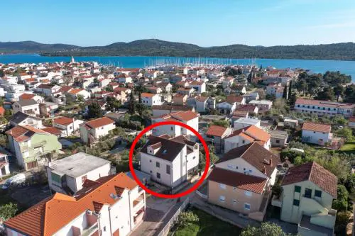 Apartments with parking space Pirovac, Sibenik - 22567