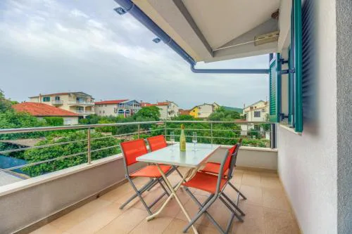 Ferienwohnung in Pirovac mit Terrasse, Klimaanlage, W-LAN (4925-4)