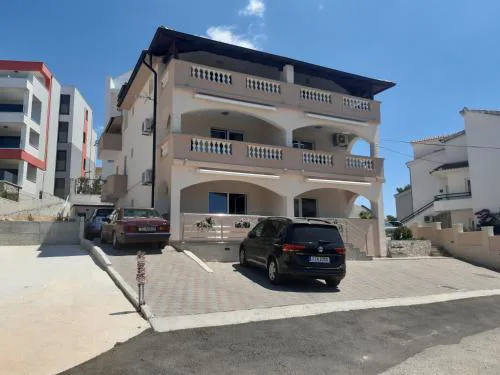 Apartmani Vera