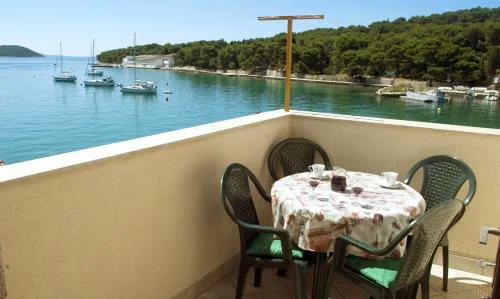 Sea View Apartment in Prvić Luka, 46m², Terrace