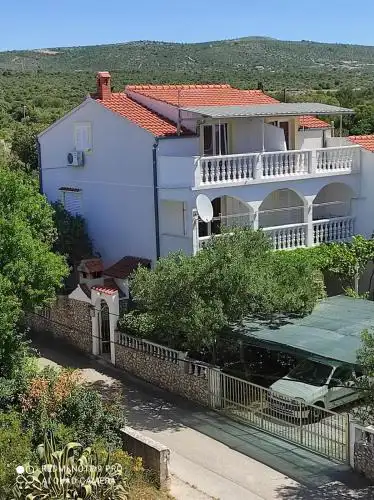 Apartmani Uvodić