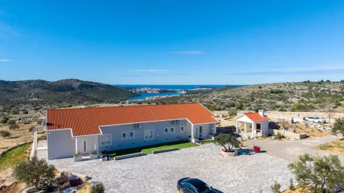 Villa Maslina