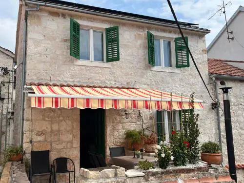 Apartment Dalmatera
