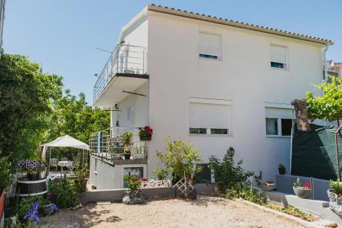 Apartment Ella