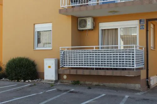 Apartment Mario