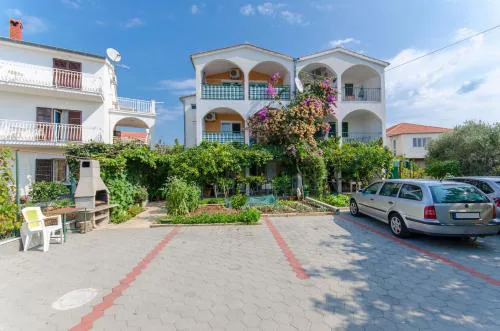 Apartments Zoric