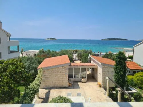 House Villa Oaza