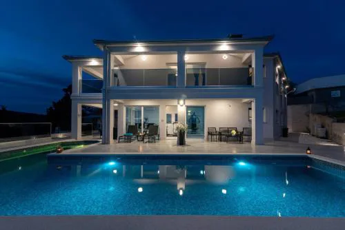 Luxury Villa Harmonia