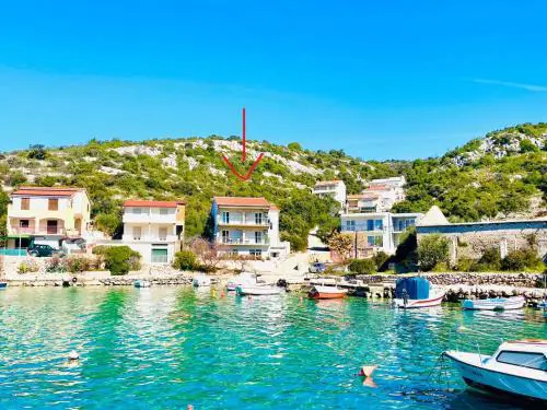 RIVA Seafront holiday apartments