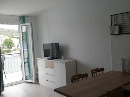 Seaside Apartments Sanda - One Bedroom Apartment 3
