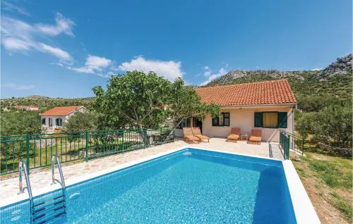 Amazing Home In Sibenik