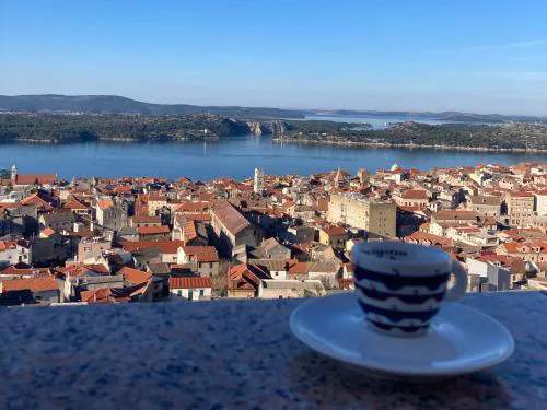 Apartment Barone Šibenik - city view & free parking