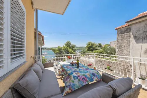 Apartments Tara, Šibenik - Mandalina