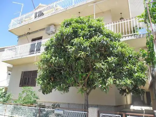 Apartments with WiFi Sibenik - 13818