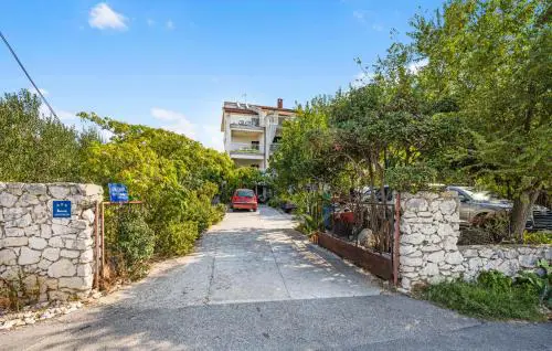 Awesome Apartment In Sibenik With Wifi