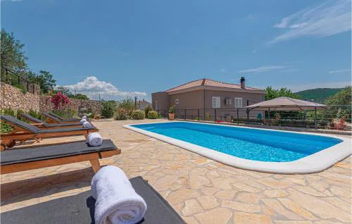 Gorgeous Apartment In Sibenik