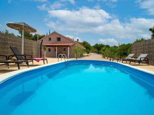 Holiday Home Nina by Interhome