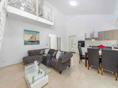 Villa Shaula 2 - Three Bedroom House with Pool