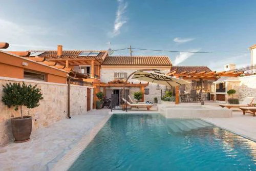 Luxury Villa Finessa Skradin 2 with heated pool, jacuzzi and sauna