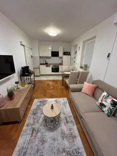 Apartmani Adele