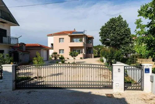 Apartmani Marina