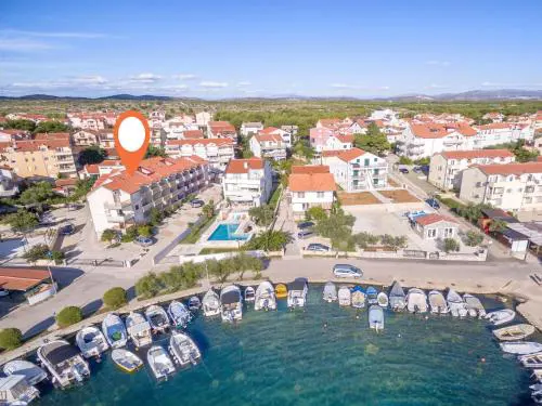 Apartment B & R with a Sea View