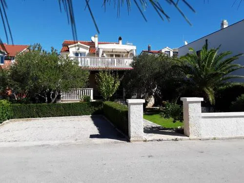 Apartments Mali Dvori
