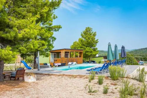 Cozy and Chic Little House with Pool Ivinj-1 Vodice