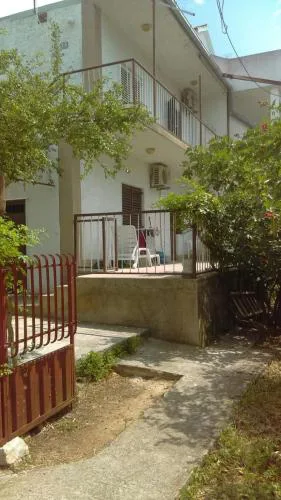 Peaceful House in Tribunj