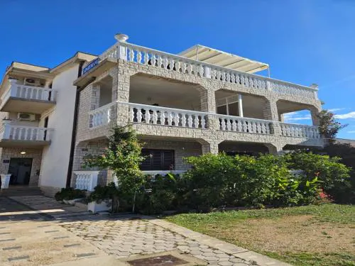 Studio in Tribunj near Bristak Beach
