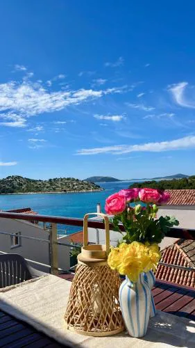 villa White