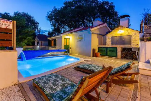 Villa MARTA