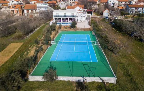 Cozy Home In Cista Velika With Wifi