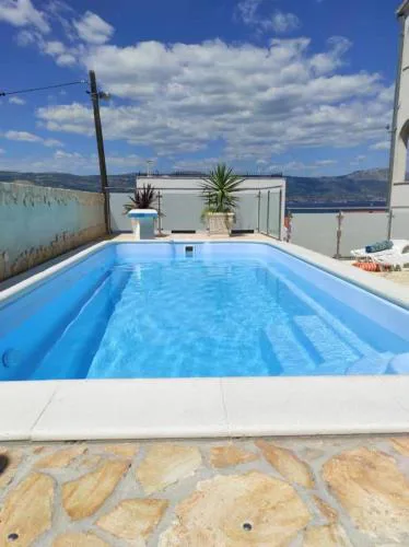 Apartments Sollis