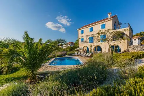 Villa Amarina