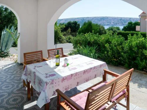 Apartment Andrea-3 by Interhome