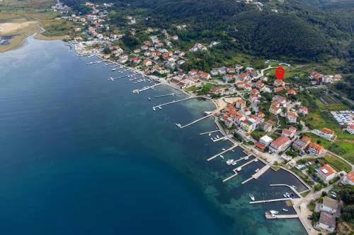 Apartments by the sea Supetarska Draga - Donja, Rab - 15983